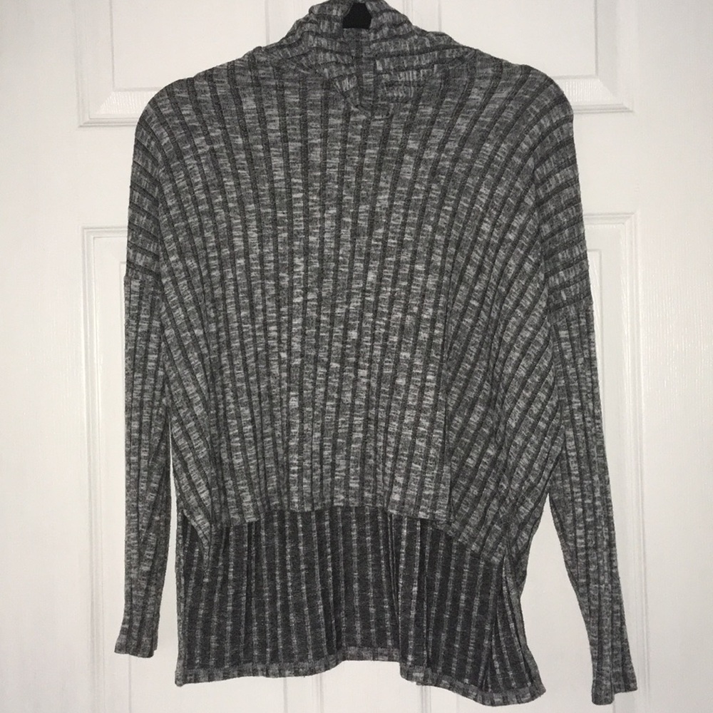 American Eagle Black&Gray Turtleneck Size S - Picture 3 of 6